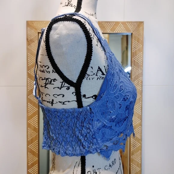 Blue Lace Bralette Boho Scalloped Strappy Boutique NWT - Picture 6 of 9